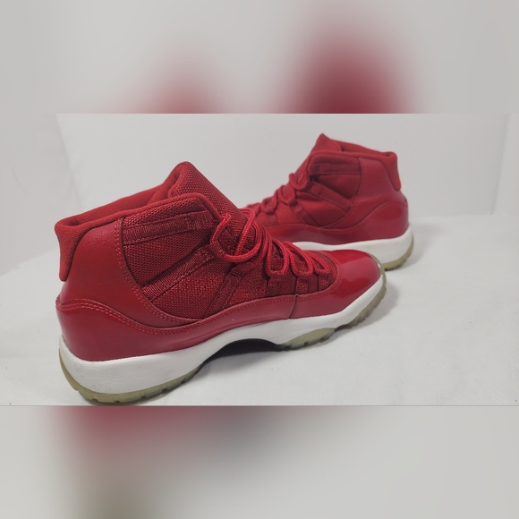 Nike Air Jordan 11 Retro Win Like '96 378038-623 Youth Size 6.0 Red - Picture 4 of 16